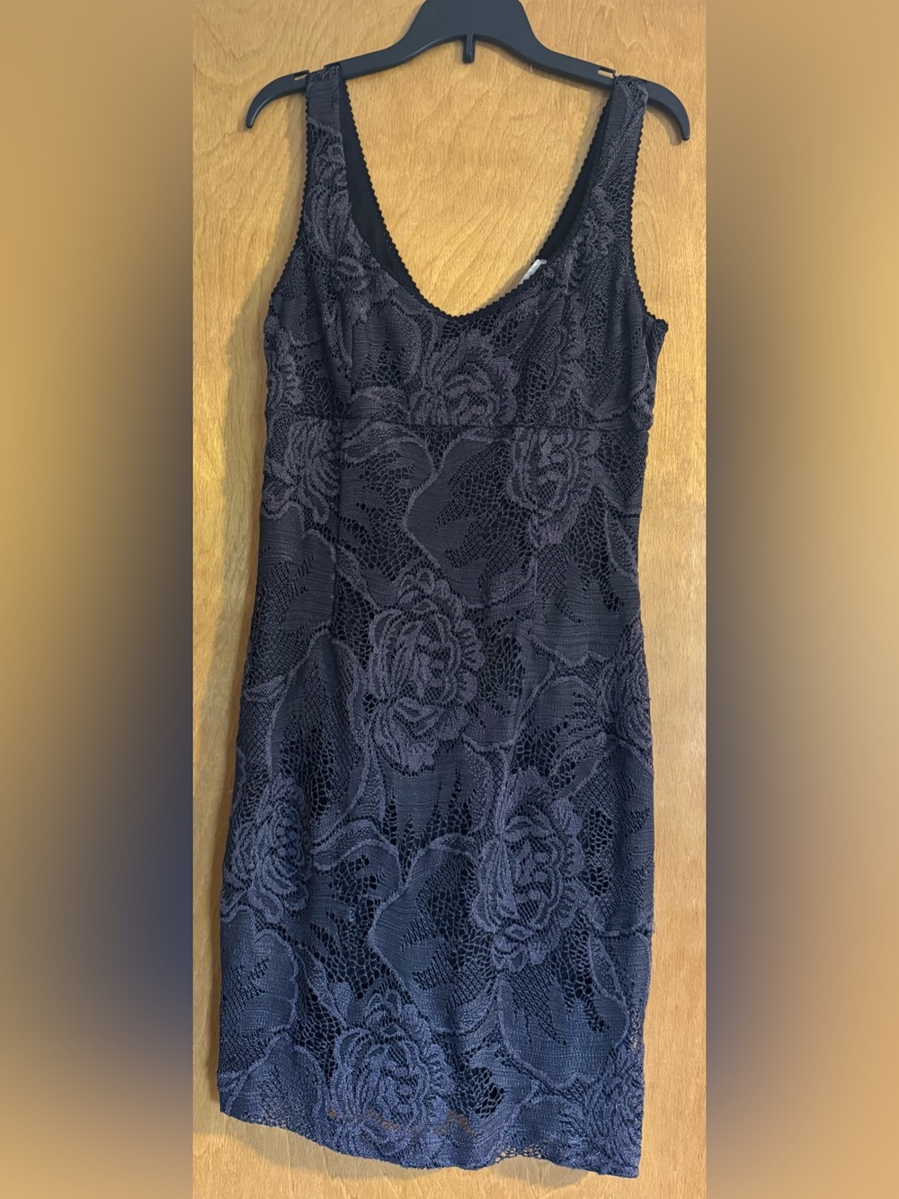 Black Lace Floral Sleeveless Sheath Dress size Large fits more like a S/M